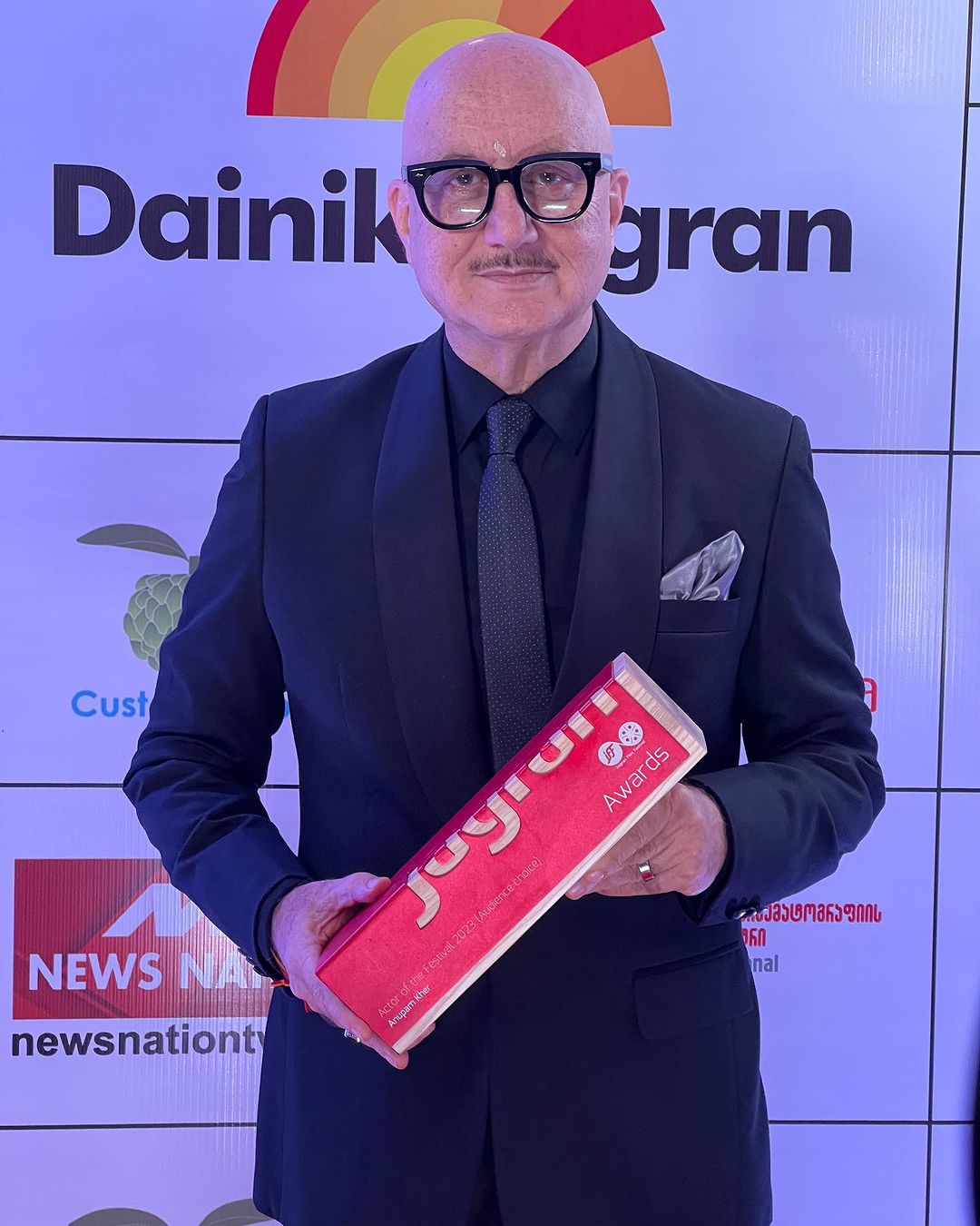 Anupam Kher Wins Prestigious 'Actor of the Festival' Award for Six Films at Jagran Film Festival. #Saraansh #MaineGandhiKoNahiMara #KhoslaKaGhosla #TheAccidentalPrimeMinister #ShivShastriBalboa and #TheSignature