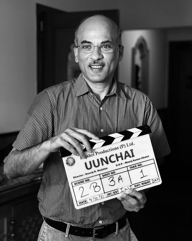 Anupam kher begins his 520th movie Uunchai along with Amitabh bachchan, boman irani, parineeti Chopra and neena Gupta.
